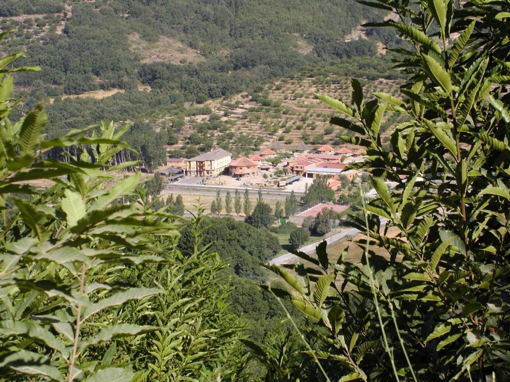 Hotel Valle Del Jerte Los Arenales Buitenkant foto