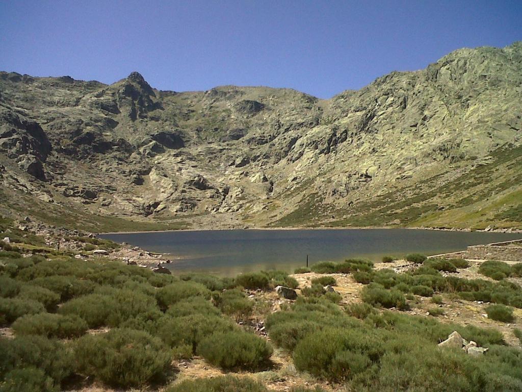 Hotel Valle Del Jerte Los Arenales Buitenkant foto