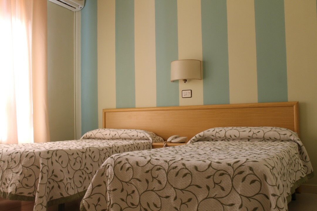 Hotel Valle Del Jerte Los Arenales Buitenkant foto